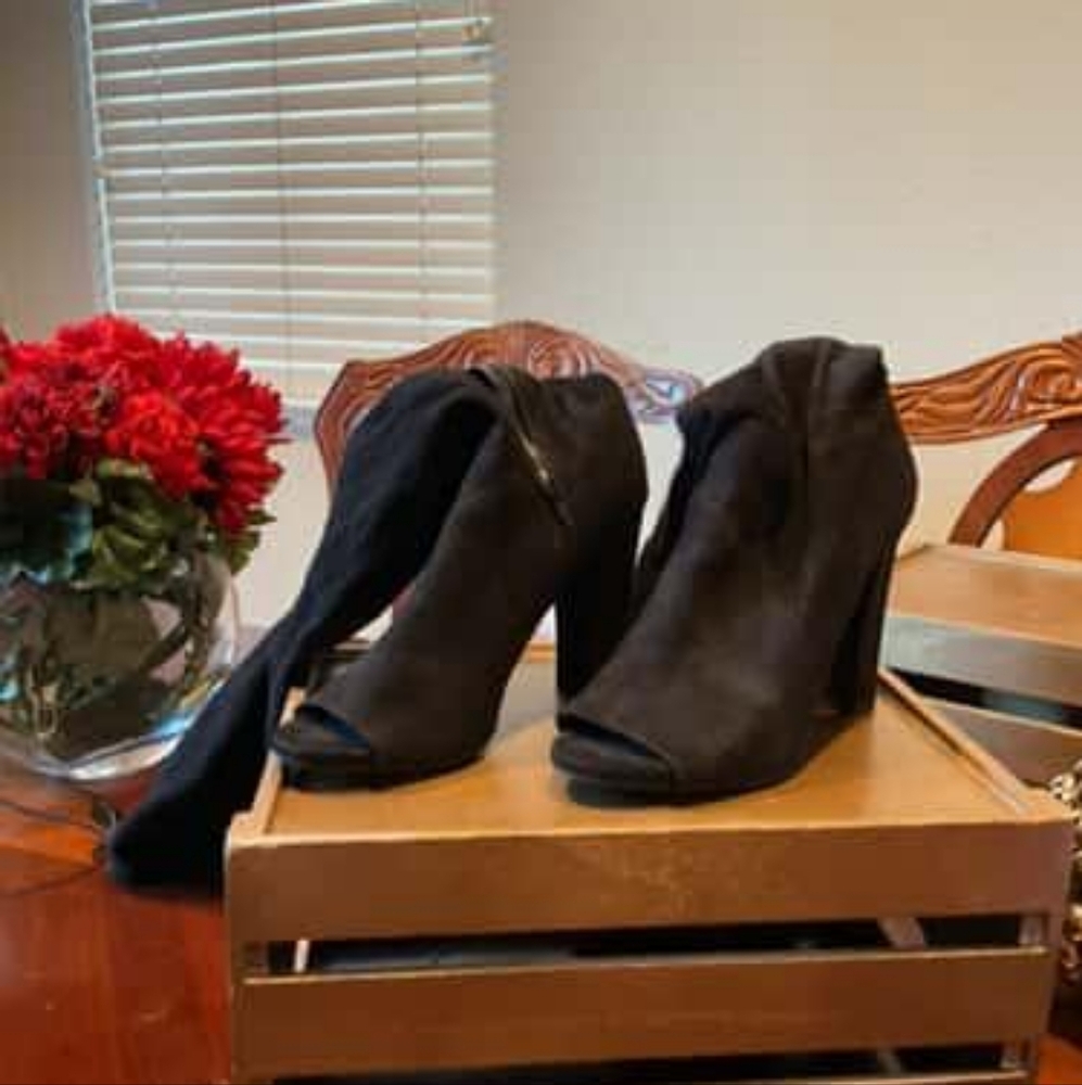 Carlos Santana  Peep-Toe Boots